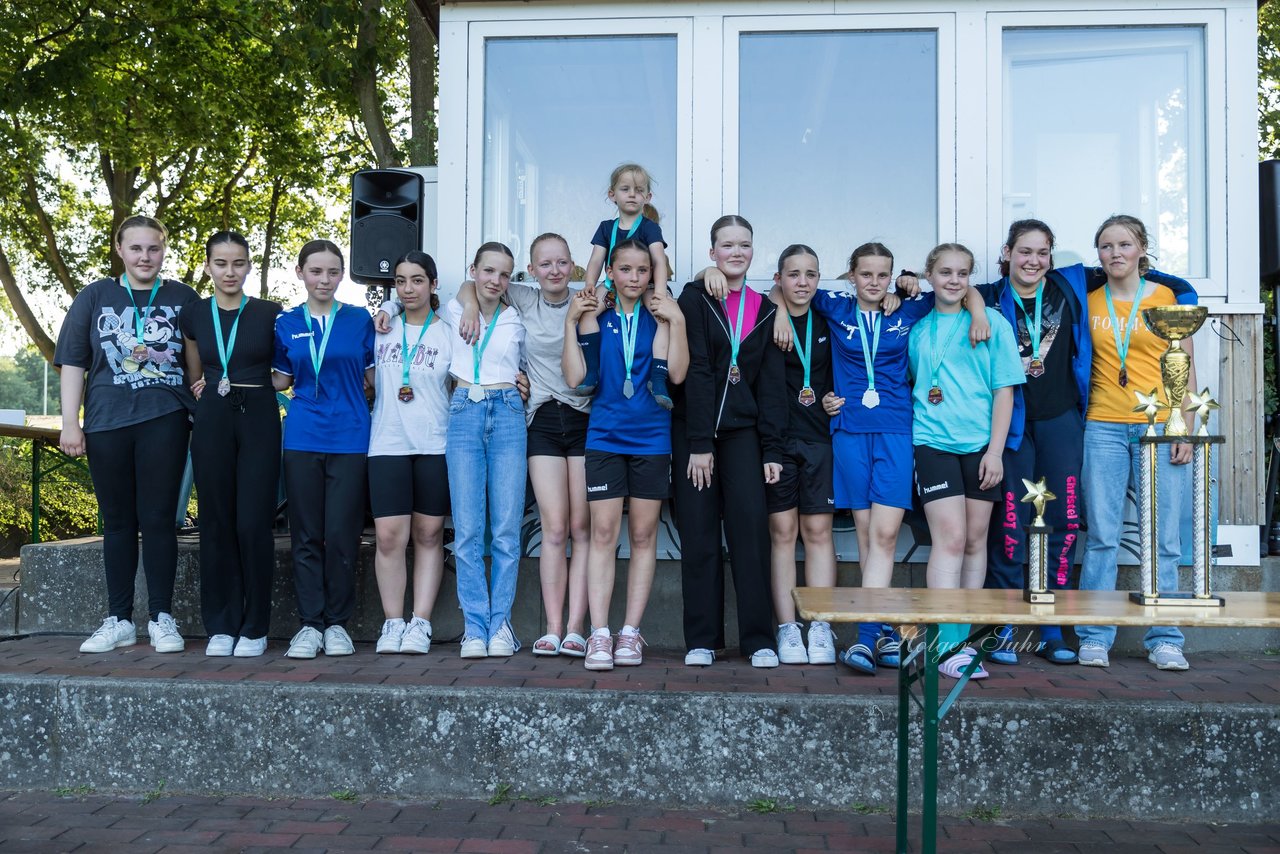 Bild 78 - Loewinnen Cup
